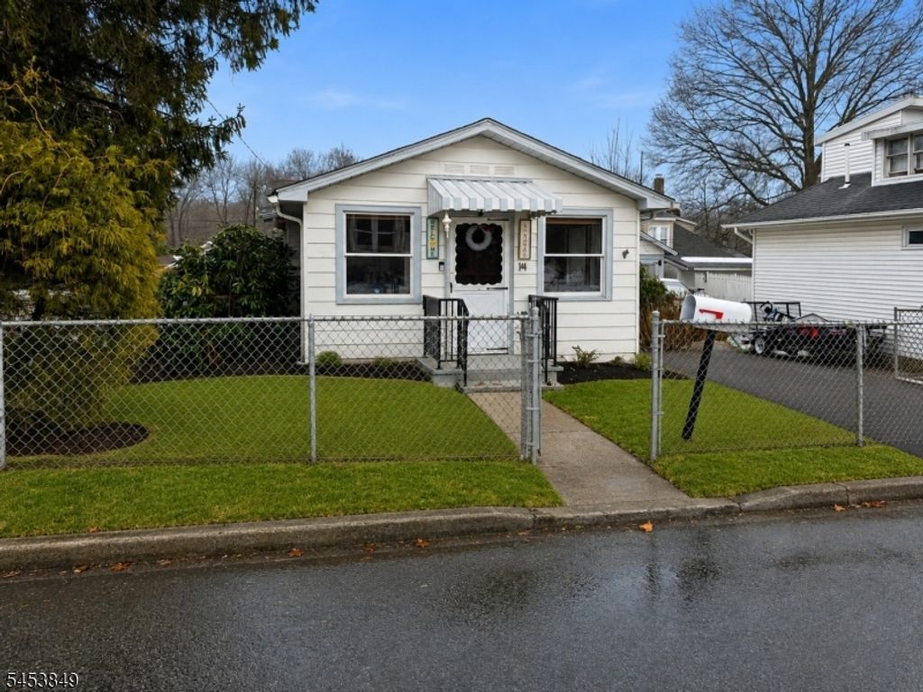 14 High St, Mount Olive Twp., NJ 07828 — exterior