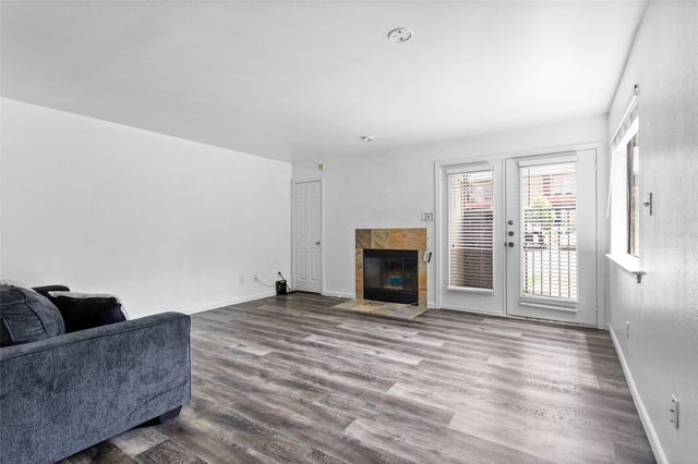 9831 Walnut Street 113, Dallas, TX 75243