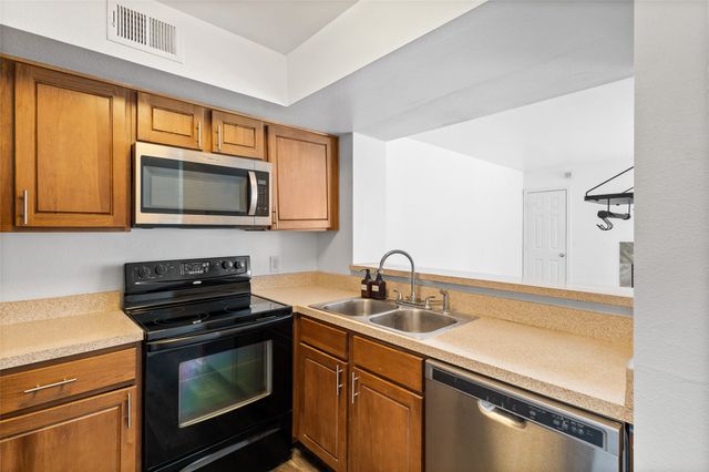 9831 Walnut Street 113, Dallas, TX 75243