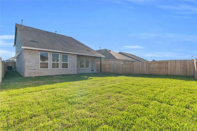 13728 Windward Mist Drive, Texas City, TX 77568