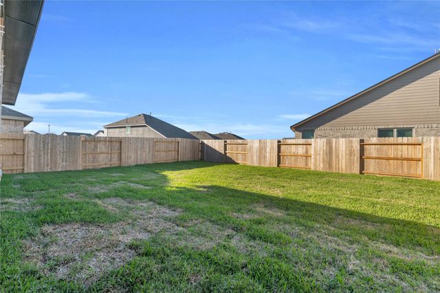 13728 Windward Mist Drive, Texas City, TX 77568
