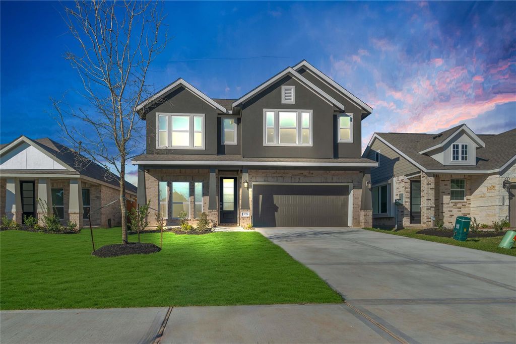 13728 Windward Mist Drive, Texas City, TX 77568