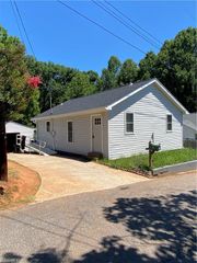 604 Peden Street, North Wilkesboro, NC 28659