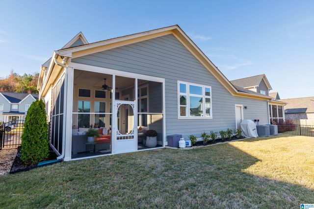 1040 CLIFTON ROAD, Hoover, AL 35244