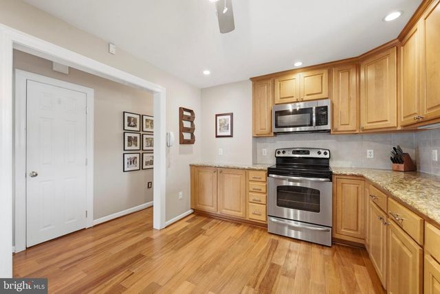 637 SCHOOL LINE DR, King Of Prussia, PA 19406