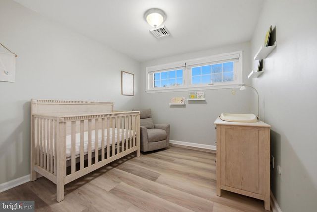 637 SCHOOL LINE DR, King Of Prussia, PA 19406