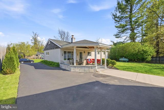 637 SCHOOL LINE DR, King Of Prussia, PA 19406