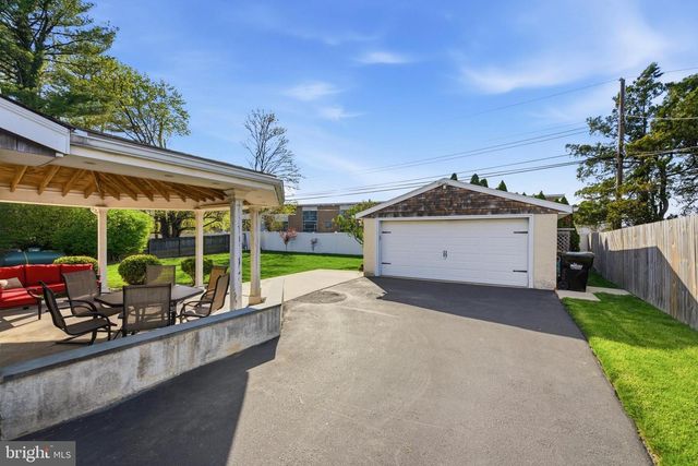 637 SCHOOL LINE DR, King Of Prussia, PA 19406