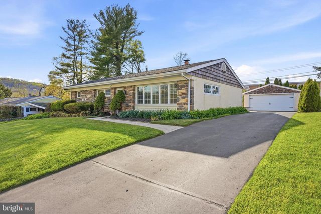 637 SCHOOL LINE DR, King Of Prussia, PA 19406