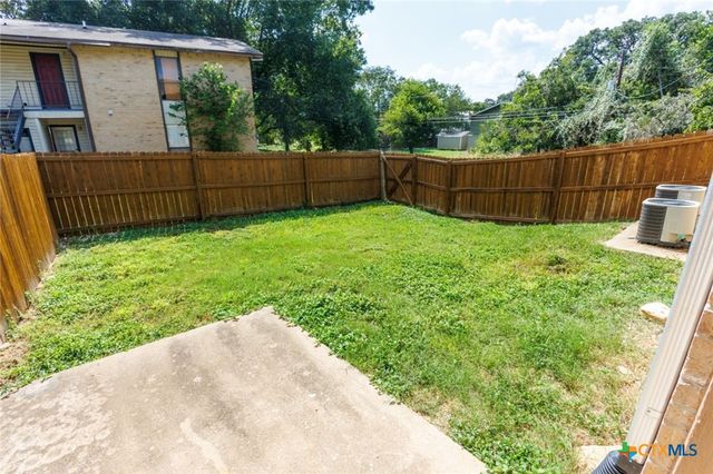 229 Craddock Avenue, San Marcos, TX 78666