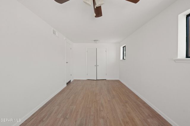 236 PAPAYA Street, El Paso, TX 79915