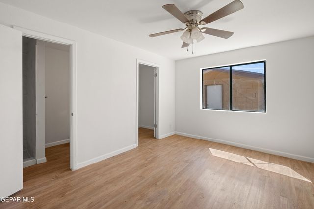 236 PAPAYA Street, El Paso, TX 79915