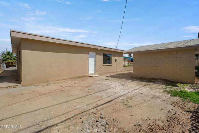 236 PAPAYA Street, El Paso, TX 79915