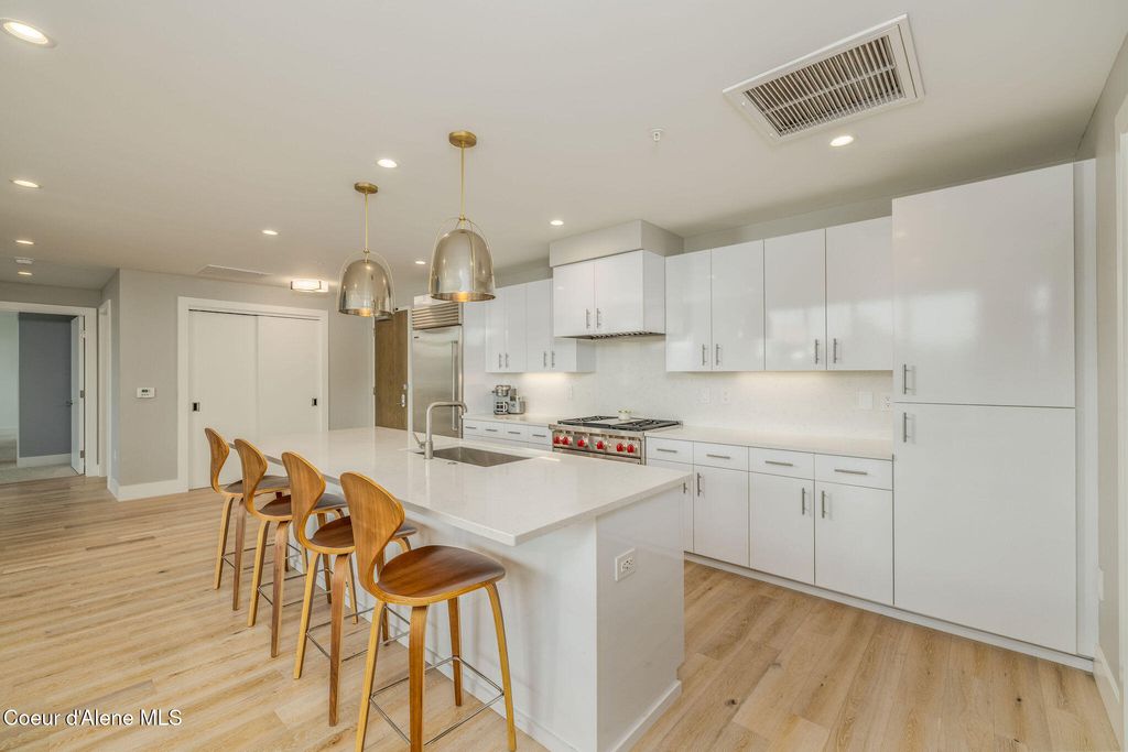 201 N 1ST ST, 803, Coeur d'Alene, ID 83814 photo 12