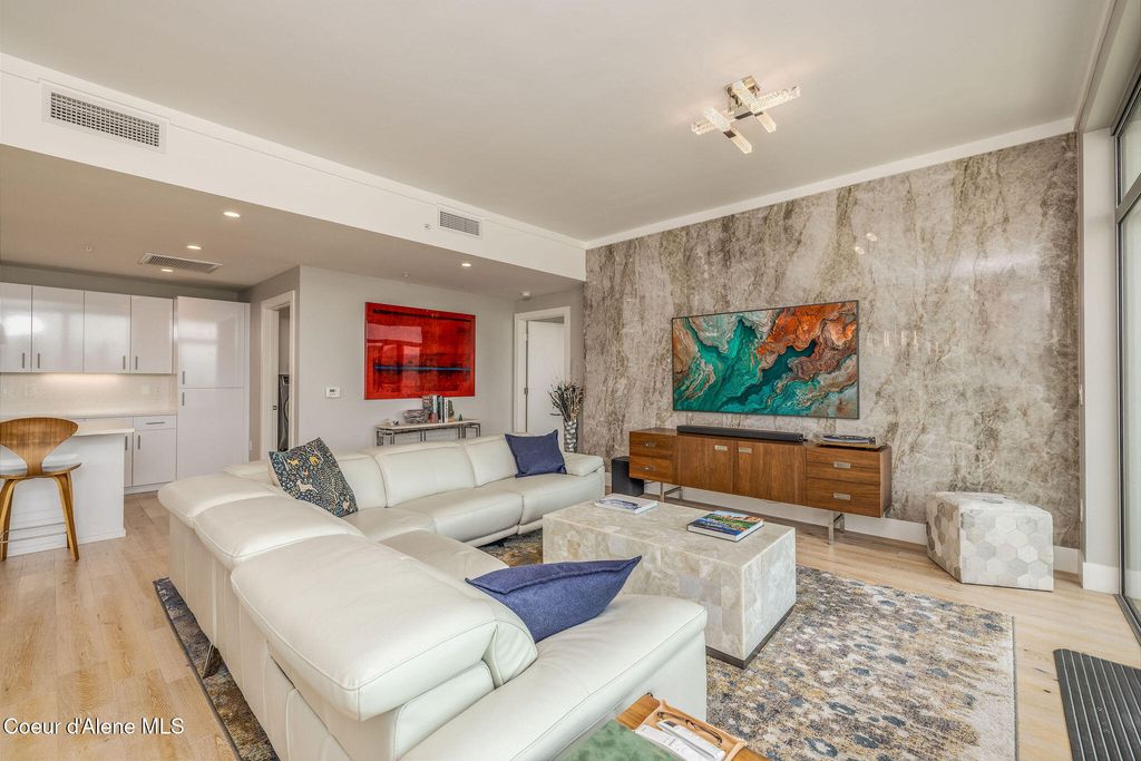 201 N 1ST ST, 803, Coeur d'Alene, ID 83814 photo 17