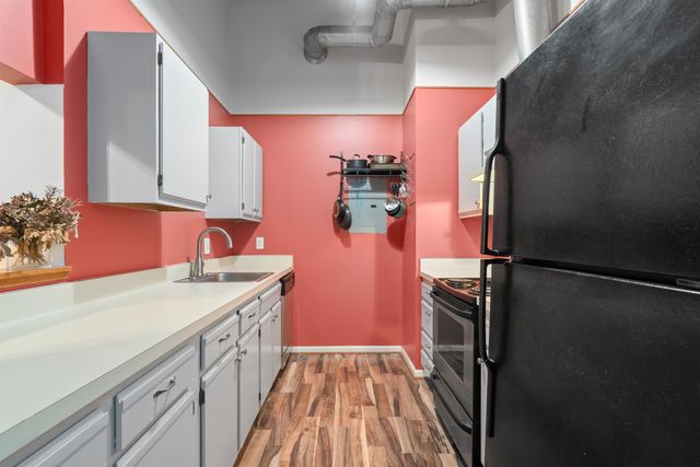 125 Main St Apt 39, Newmarket, NH 03857