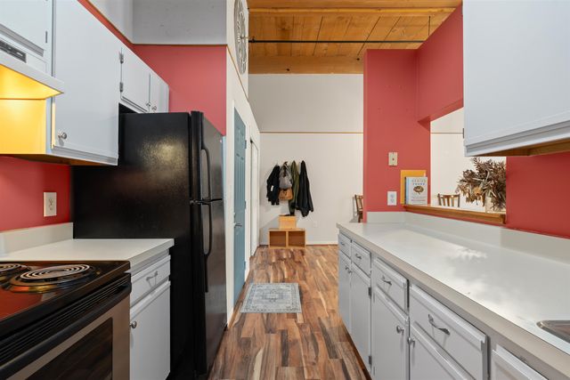 125 Main St Apt 39, Newmarket, NH 03857