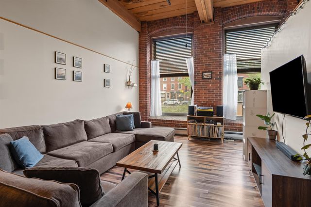 125 Main St Apt 39, Newmarket, NH 03857