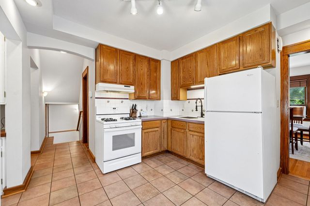 1037 Burr Street, Saint Paul, MN 55130