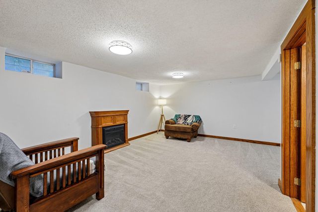 1037 Burr Street, Saint Paul, MN 55130
