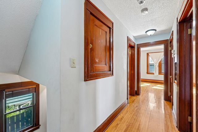 1037 Burr Street, Saint Paul, MN 55130