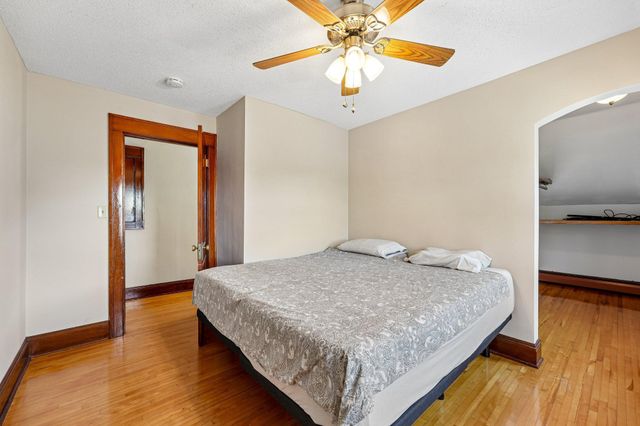 1037 Burr Street, Saint Paul, MN 55130