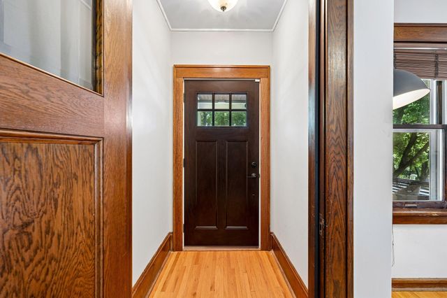1037 Burr Street, Saint Paul, MN 55130