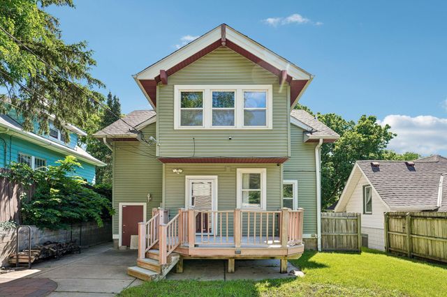 1037 Burr Street, Saint Paul, MN 55130
