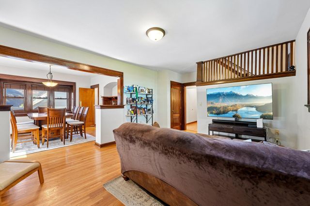1037 Burr Street, Saint Paul, MN 55130