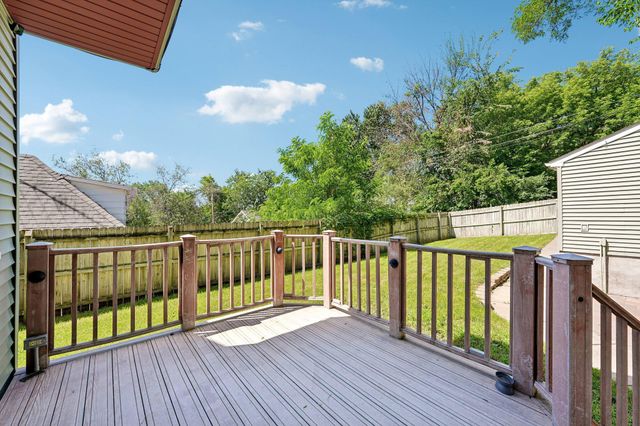 1037 Burr Street, Saint Paul, MN 55130