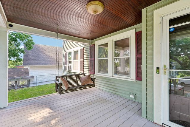 1037 Burr Street, Saint Paul, MN 55130