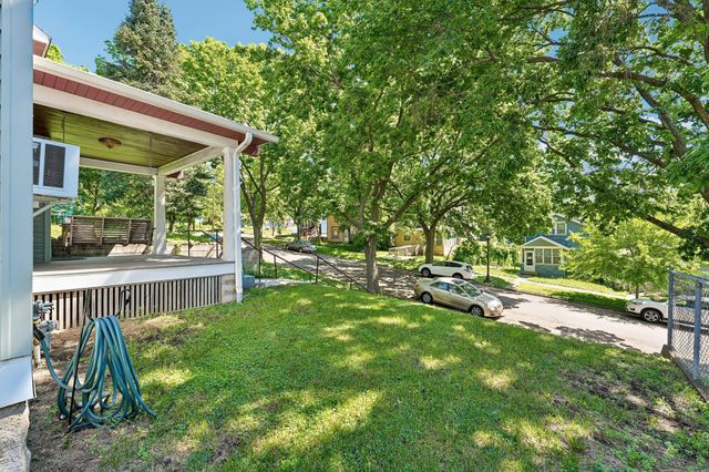 1037 Burr Street, Saint Paul, MN 55130