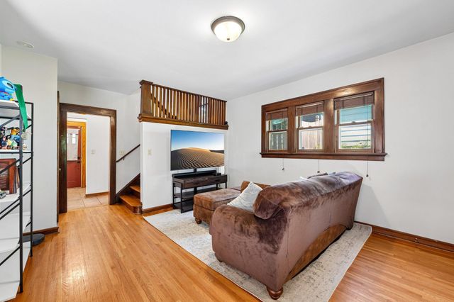 1037 Burr Street, Saint Paul, MN 55130