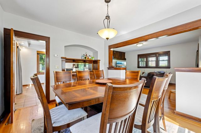 1037 Burr Street, Saint Paul, MN 55130