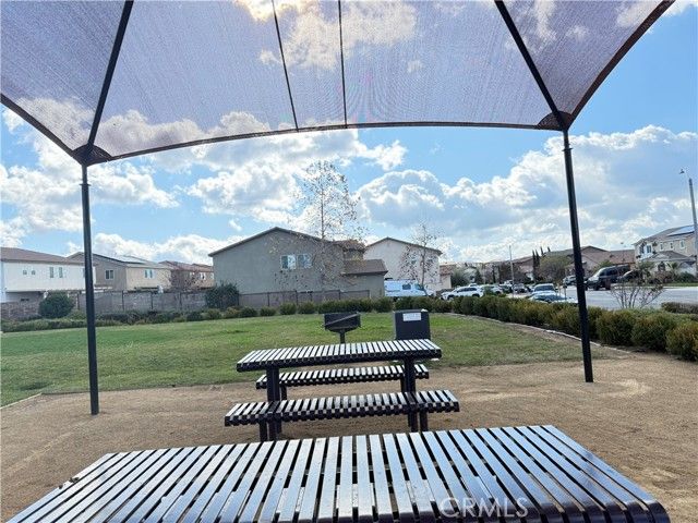 66 Country Club Drive, Calimesa, CA 92320