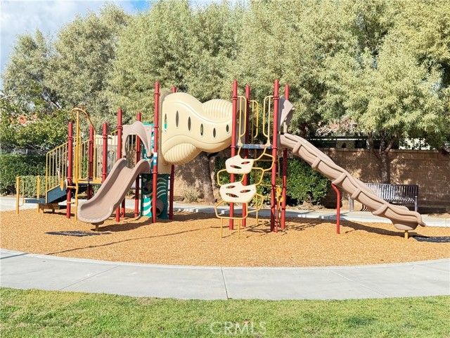 66 Country Club Drive, Calimesa, CA 92320