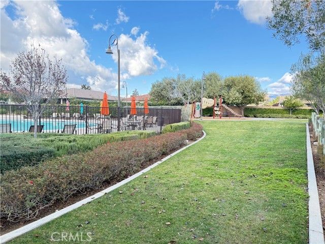 66 Country Club Drive, Calimesa, CA 92320