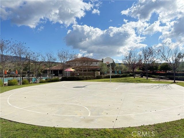 66 Country Club Drive, Calimesa, CA 92320