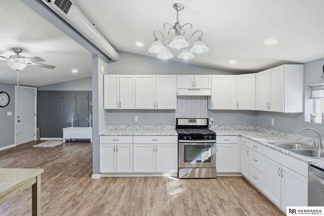 1922 Donald Street, Lincoln, NE 68505