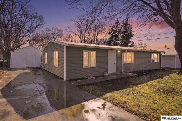 1922 Donald Street, Lincoln, NE 68505