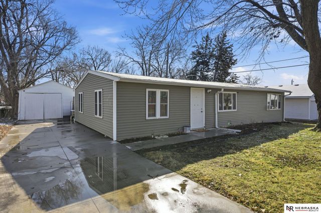 1922 Donald Street, Lincoln, NE 68505