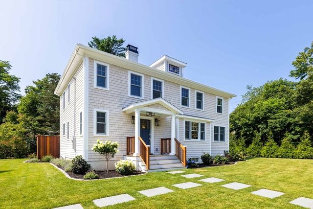 5 Pine Tree Lane, Tisbury, MA 02568