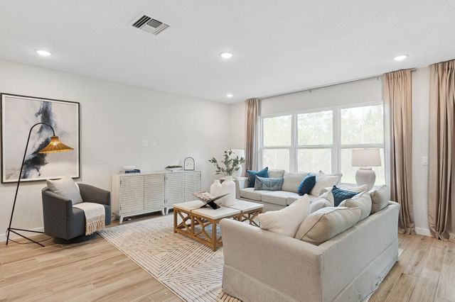 1201 NW Medina Avenue 46, Port St Lucie, FL 34953