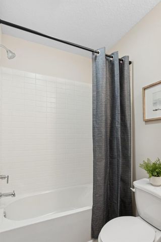 1201 NW Medina Avenue 46, Port St Lucie, FL 34953