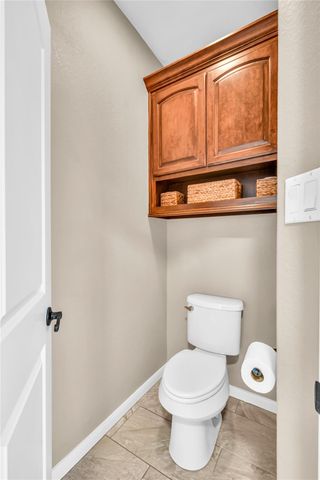 401 Heritage Oaks Drive, Angleton, TX 77515