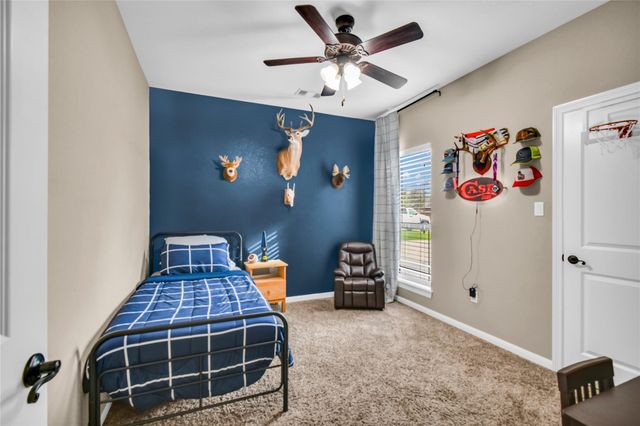 401 Heritage Oaks Drive, Angleton, TX 77515