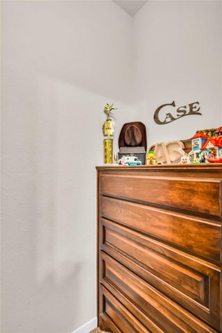 401 Heritage Oaks Drive, Angleton, TX 77515