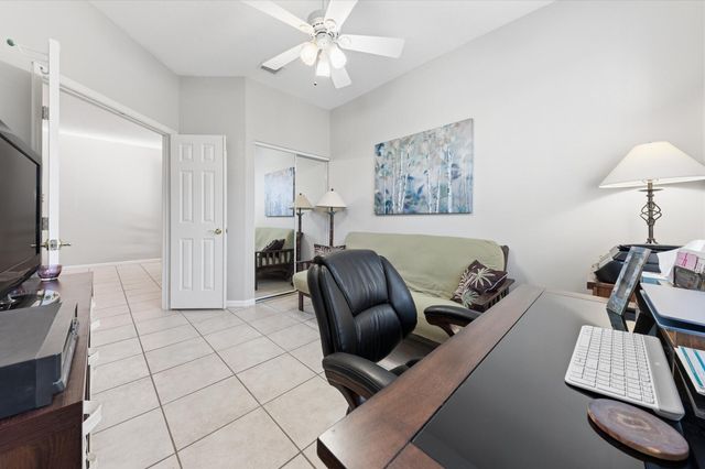 10760 Royal Caribbean Circle, Boynton Beach, FL 33437