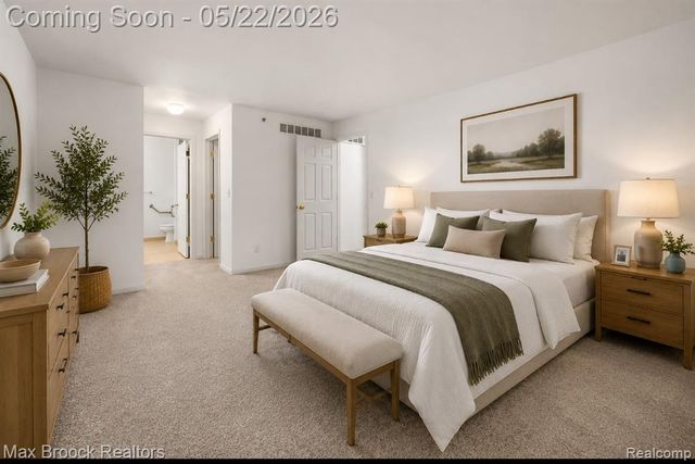 1102 Abigail Court, Walled Lake, MI 48390