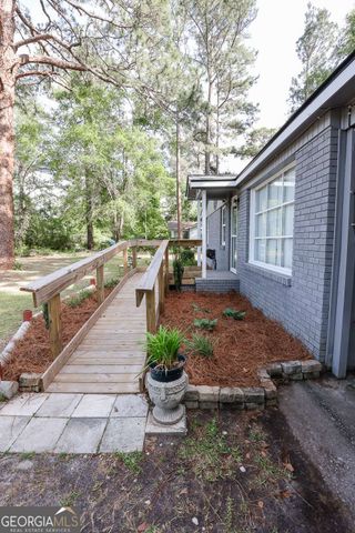 805 N Main Street, Pembroke, GA 31321
